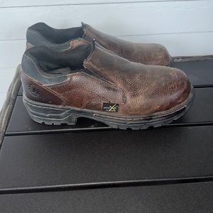 Metatarsal safety shoes
